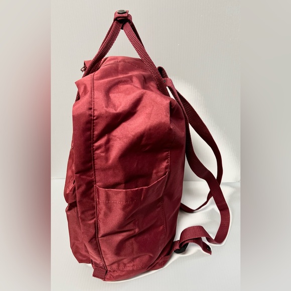 Fjallraven Kanken Scandinavian Classic Large Red Work Travel Reflective Backpack - Picture 8 of 16